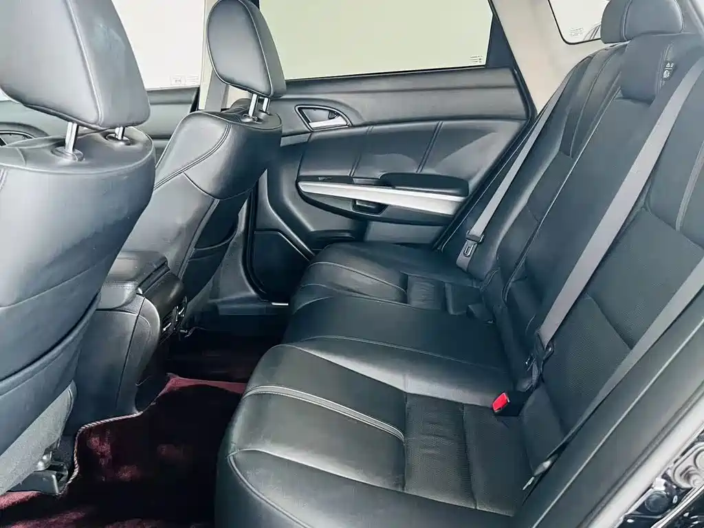 Honda Crosstour — миниатюра 9