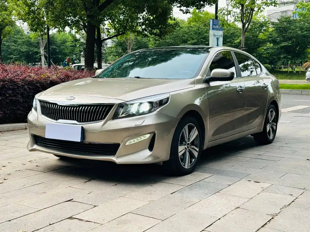 Kia K4