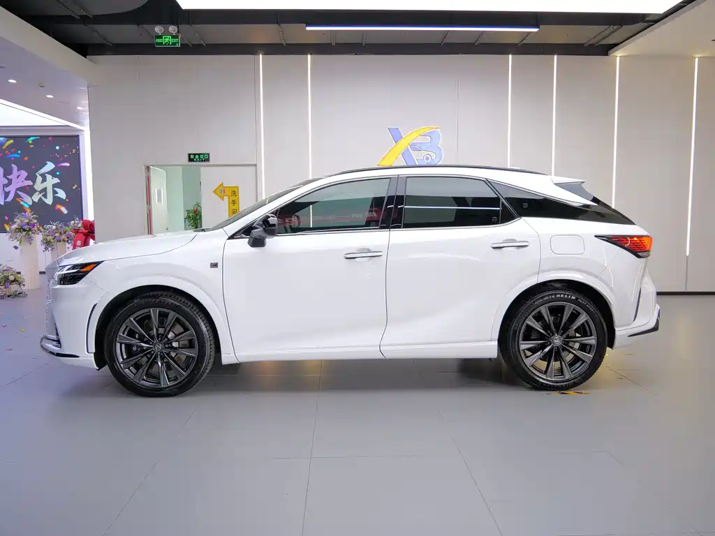 Lexus RX — миниатюра 3
