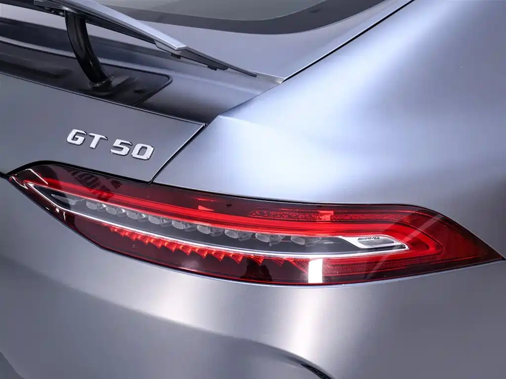 MERCEDES-BENZ AMG GT