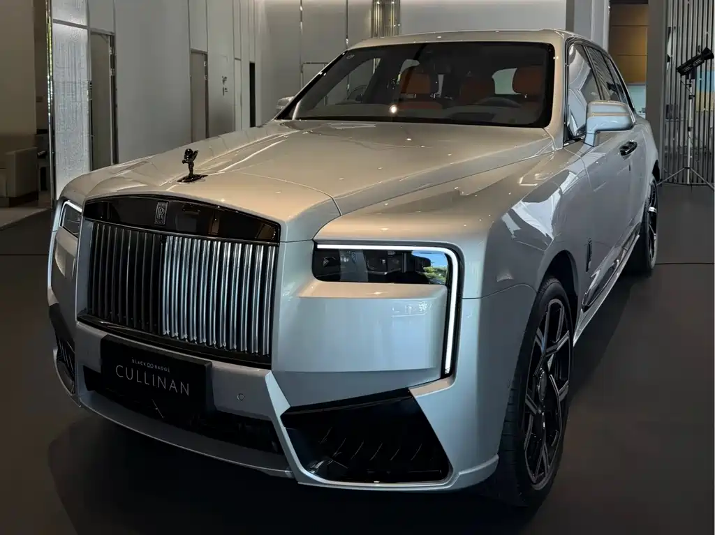 Rolls-Royce Cullinan 0