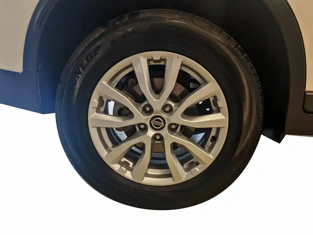 Nissan X-Trail — миниатюра 10