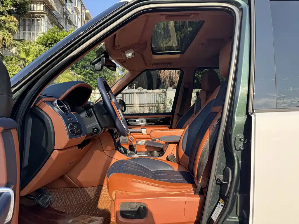 Land Rover Discovery — миниатюра 7