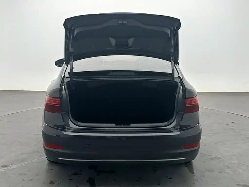 Volkswagen Sagitar — миниатюра 9