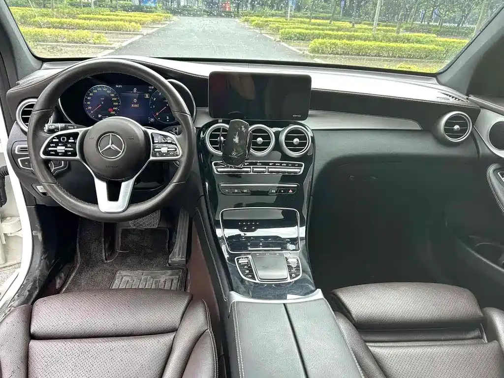 Mercedes-Benz GLC 2021 GLC 260 L 4MATIC