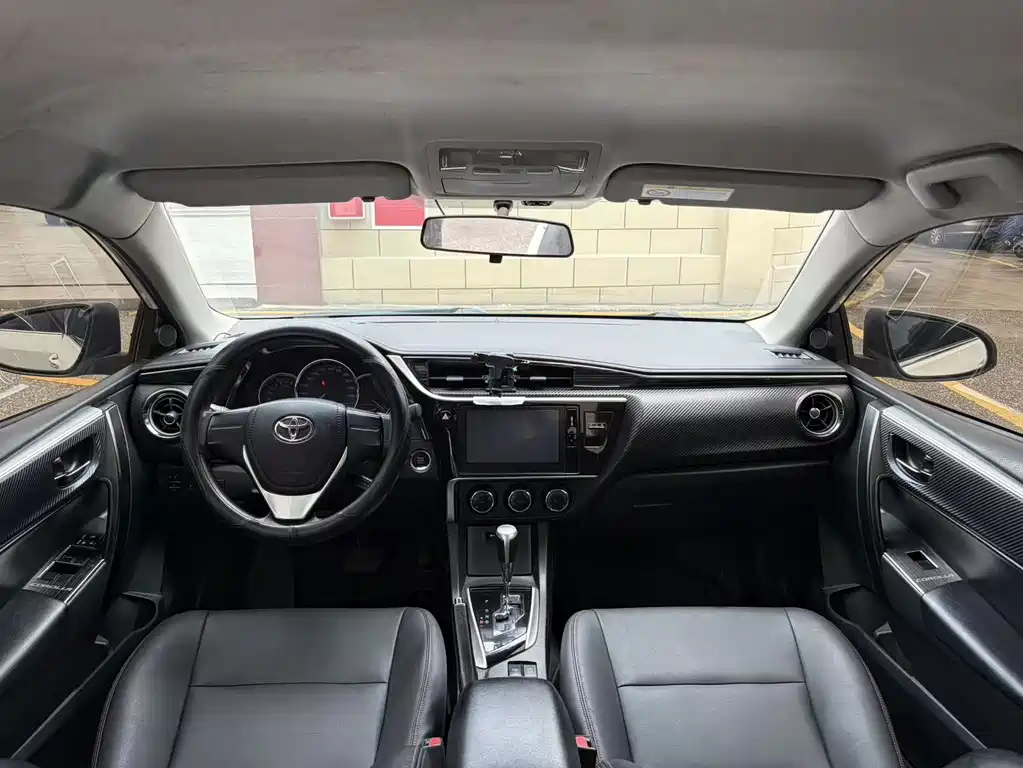 Toyota Corolla — миниатюра 10