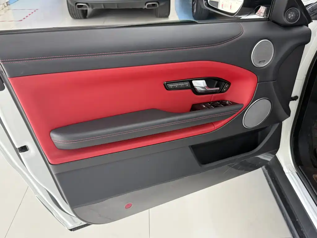 Land Rover Evoque (Import) — миниатюра 7