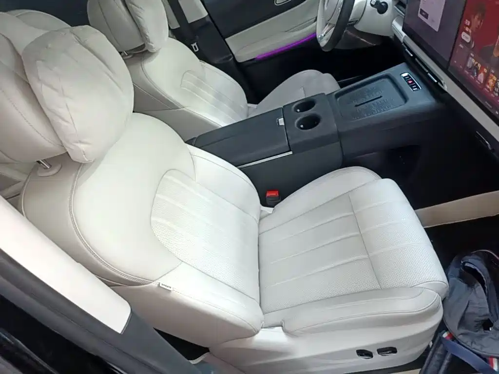 VOYAH Dreamer — миниатюра 25