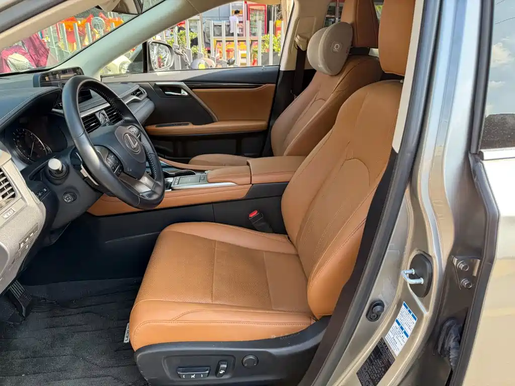 Lexus RX — миниатюра 8