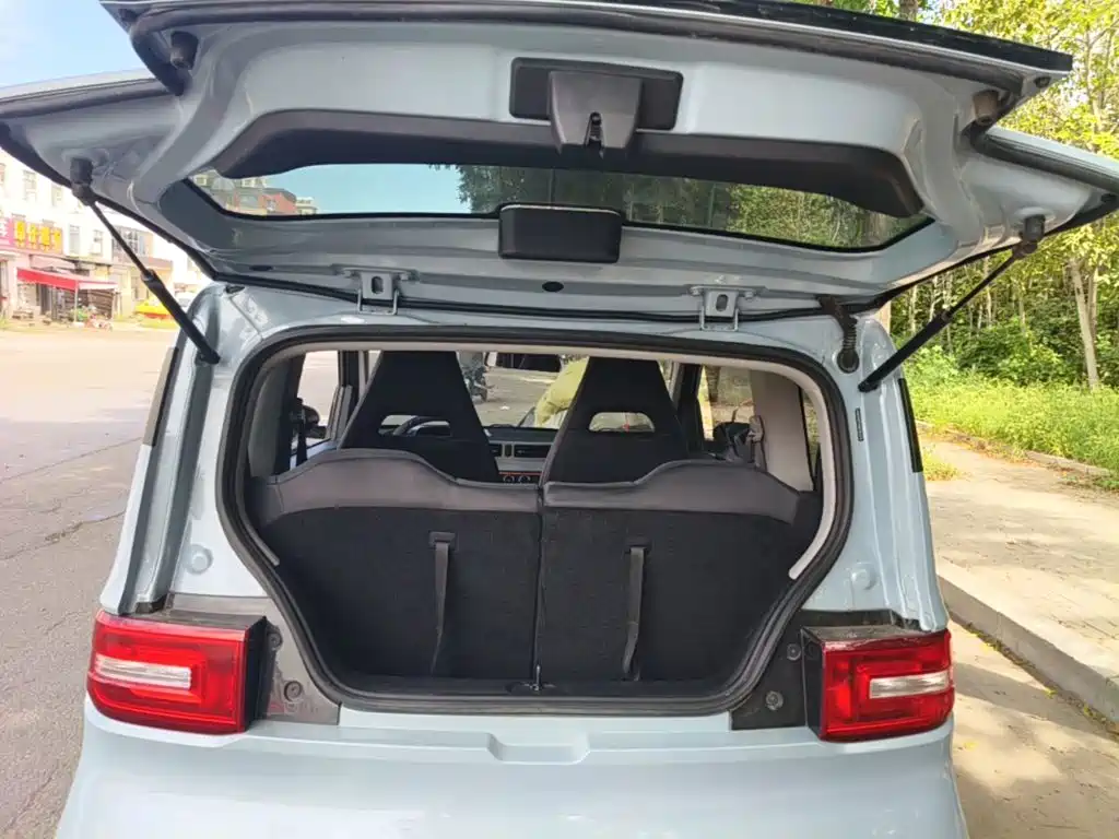 Wuling MINIEV — миниатюра 19