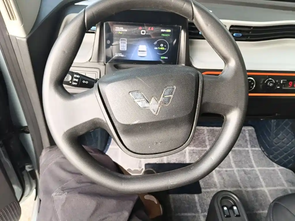 Wuling MINIEV — миниатюра 11