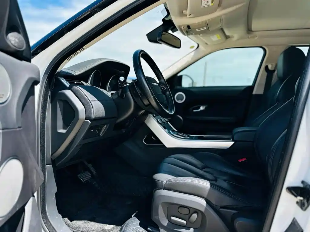 Land Rover Evoque — миниатюра 7