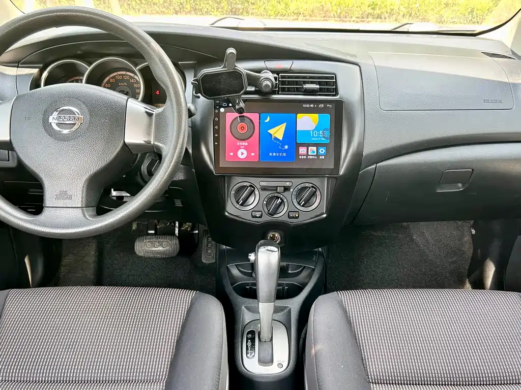 Nissan Livina — миниатюра 17