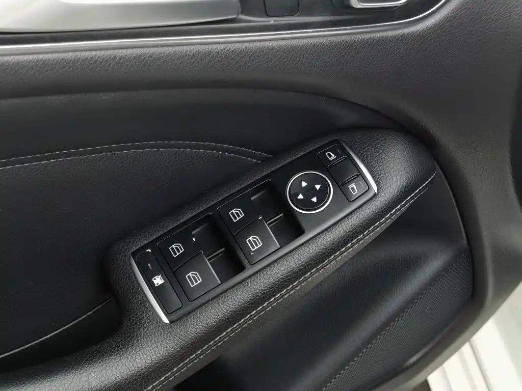 Mercedes-Benz B-Class — миниатюра 9