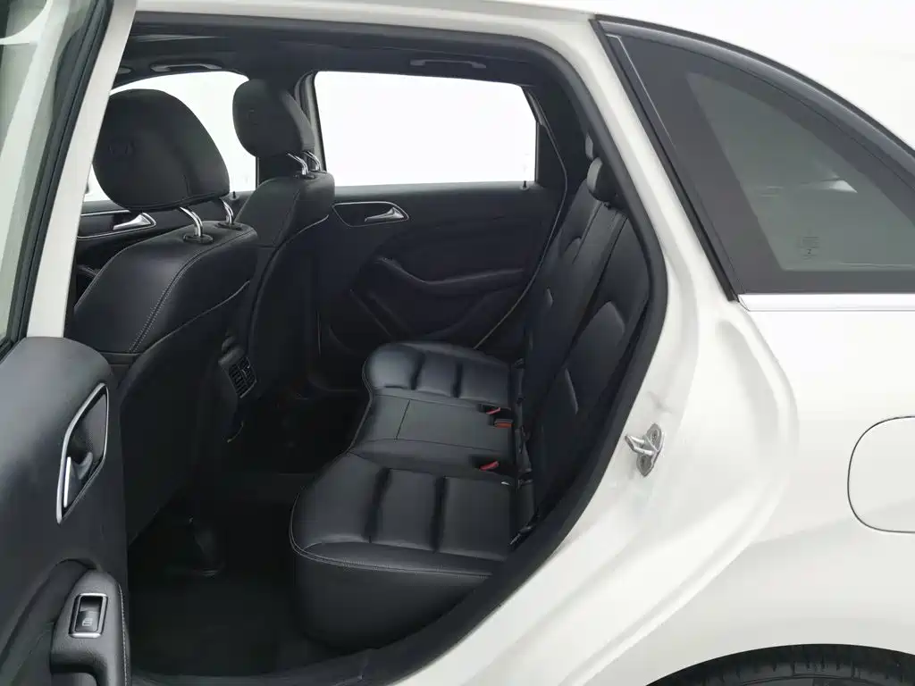 Mercedes-Benz B-Class — миниатюра 15