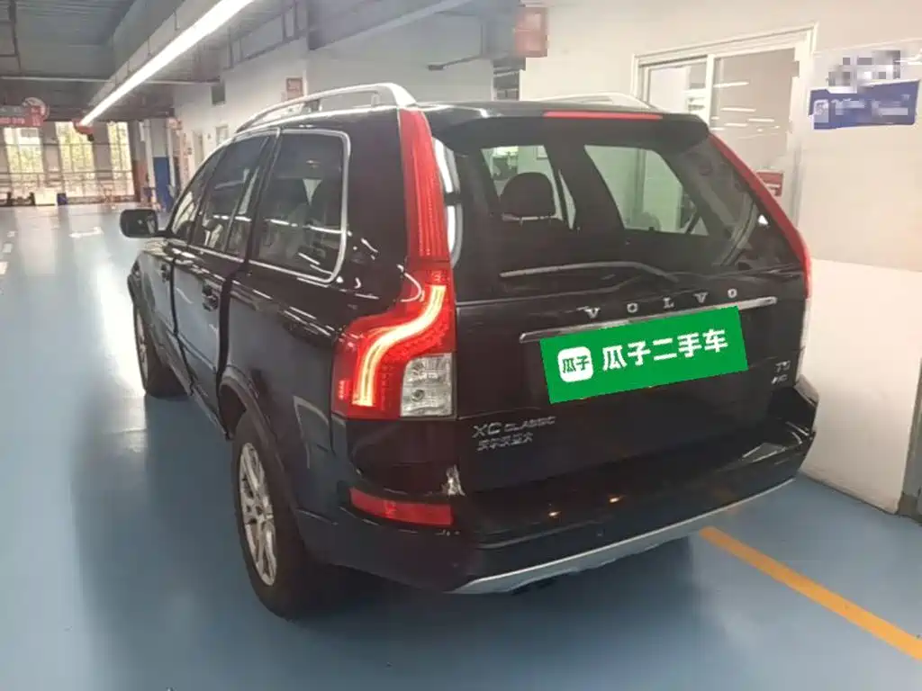 Volvo XC Classic — миниатюра 5