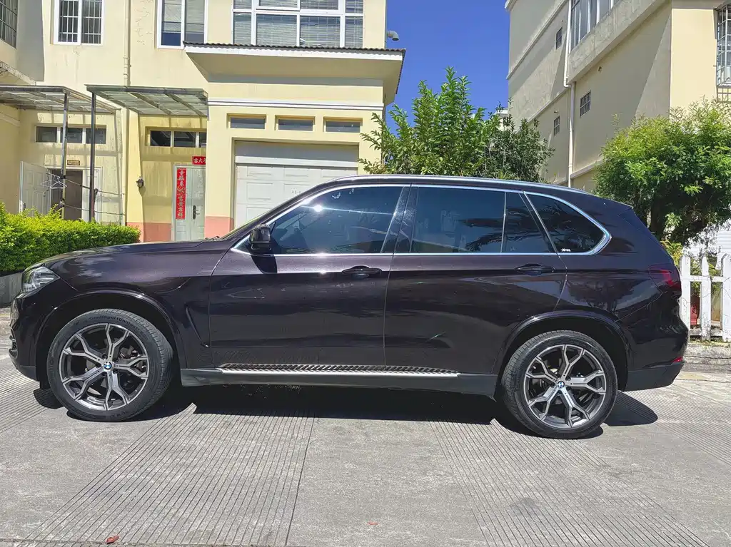 BMW X5 (Import) — миниатюра 5