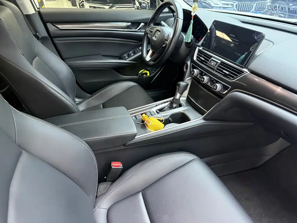 Honda Accord — миниатюра 22