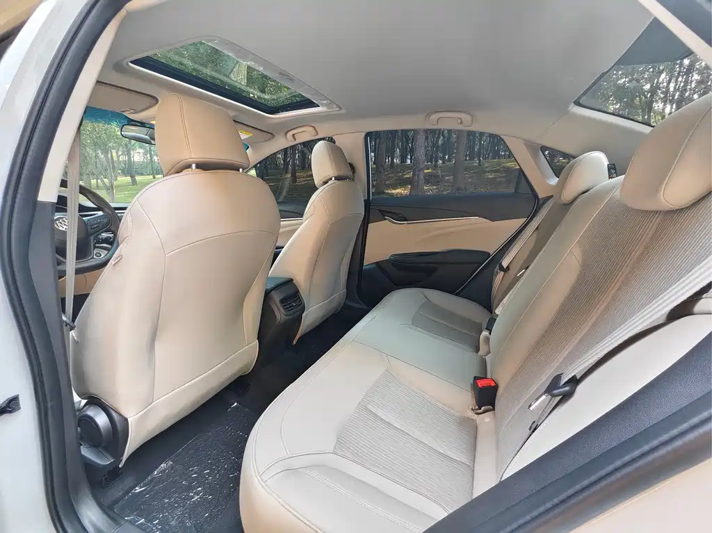 Buick Excelle — миниатюра 9