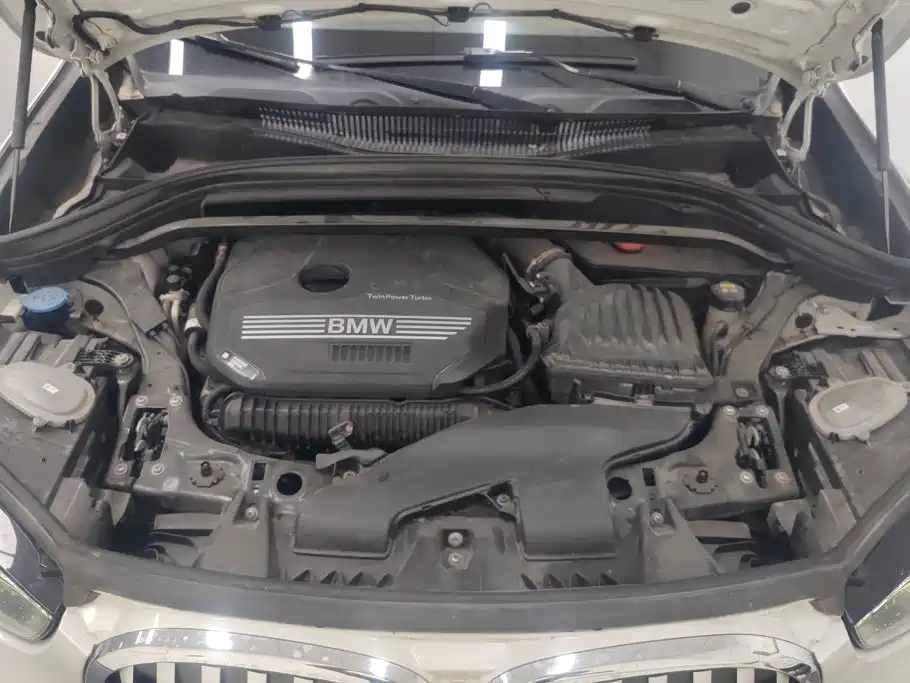 BMW X1 — миниатюра 10