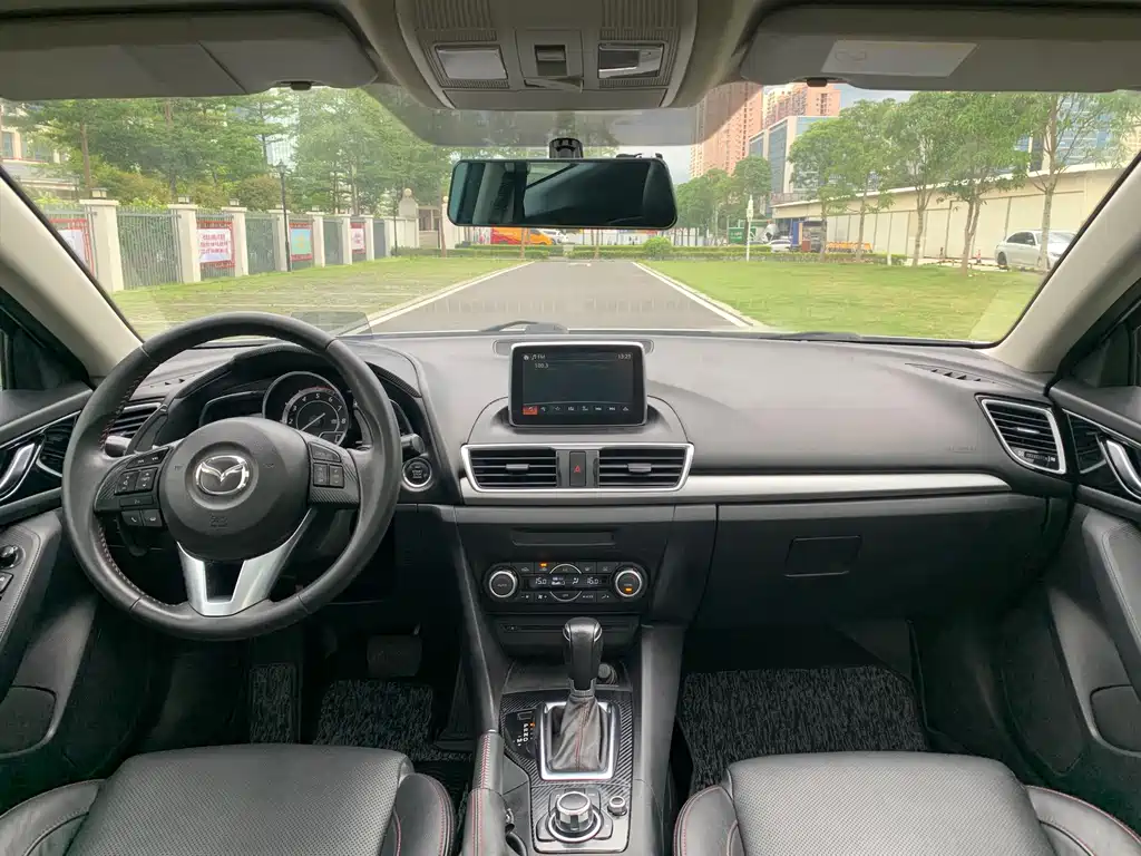 Mazda 3 Axela — миниатюра 7