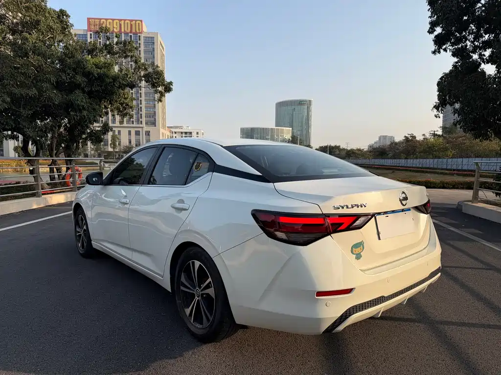 Nissan Sylphy — миниатюра 7