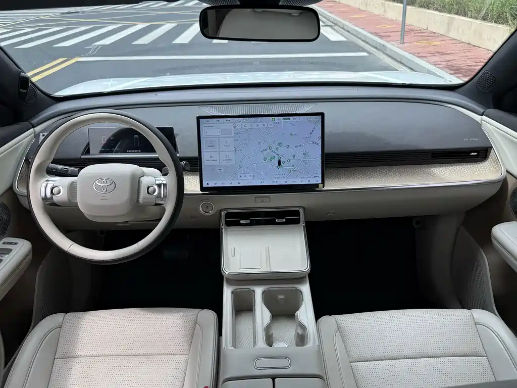Toyota bZ3X — миниатюра 4