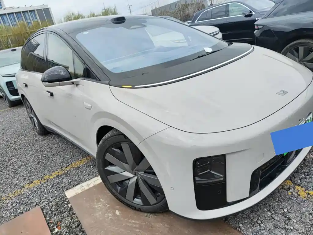 Li Auto 理想i8 2025