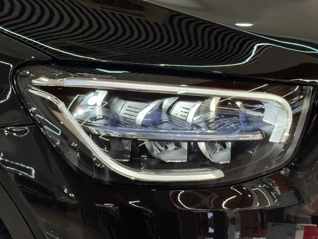 Mercedes-Benz GLC — миниатюра 6