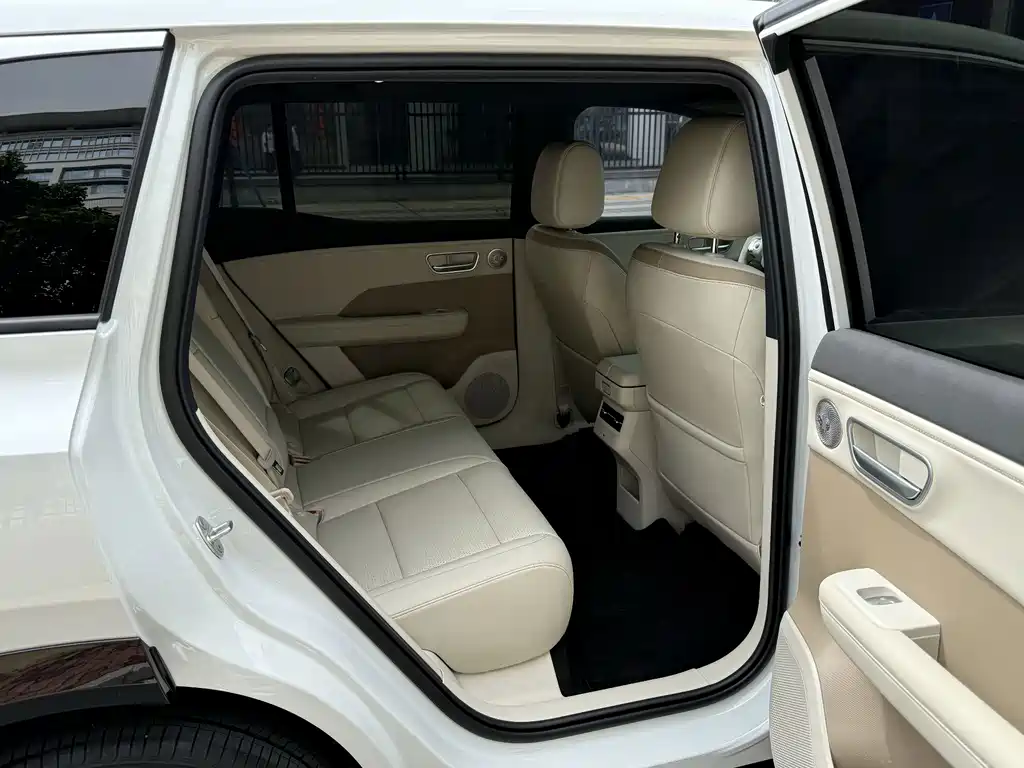 Toyota bZ3X — миниатюра 12
