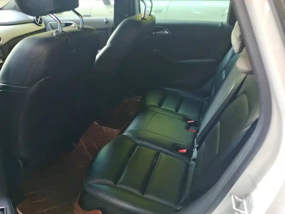 Mercedes-Benz B-Class — миниатюра 11