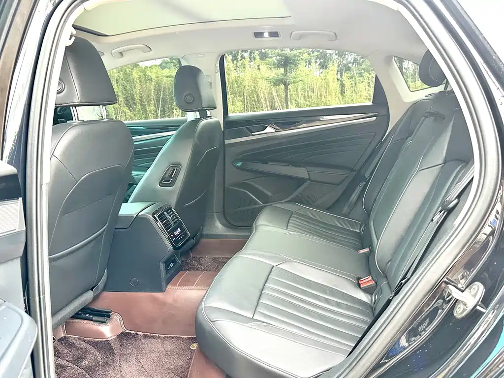 Volkswagen Passat — миниатюра 16