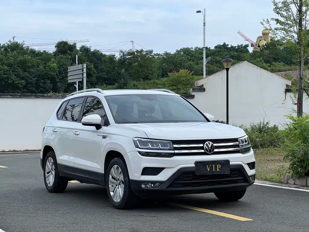 Volkswagen Tharu — миниатюра 3