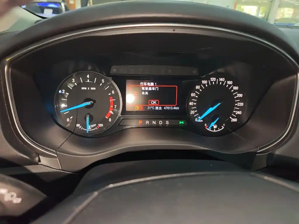 Ford Mondeo — миниатюра 12