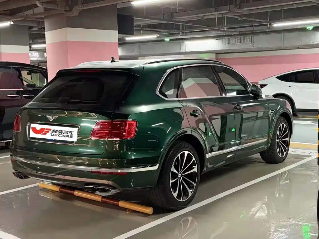 Bentley Bentayga — миниатюра 3