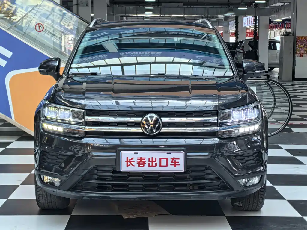 Volkswagen Tharu — миниатюра 2