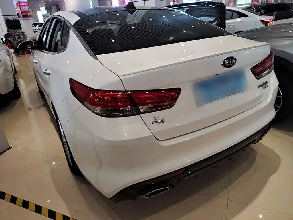 Kia K5 — миниатюра 5