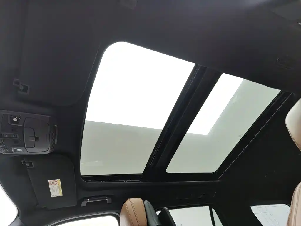 Lincoln Navigator — миниатюра 14