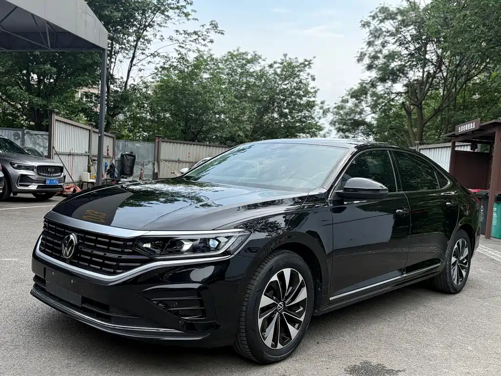 Volkswagen Passat 2023