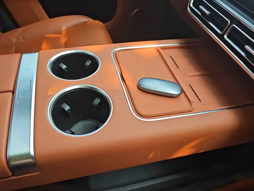 Li Auto Li L8 — миниатюра 9