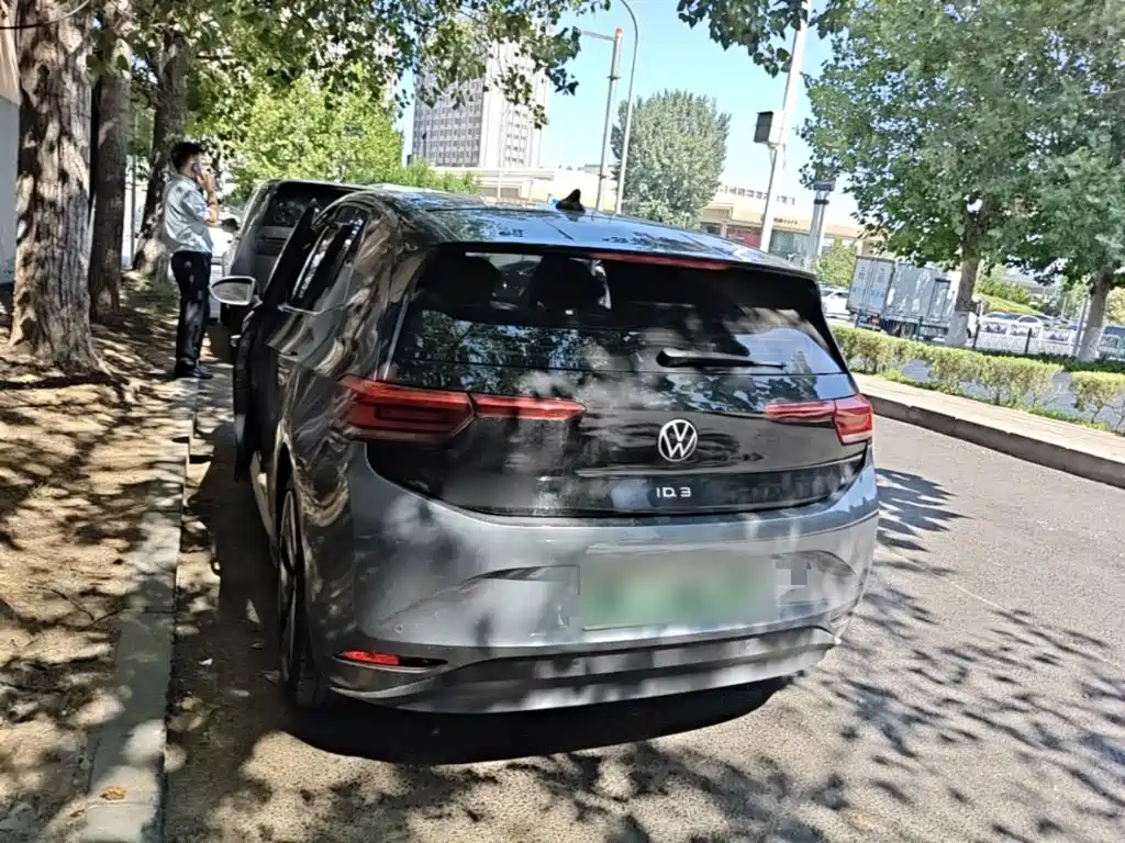 Volkswagen ID.3 — миниатюра 5