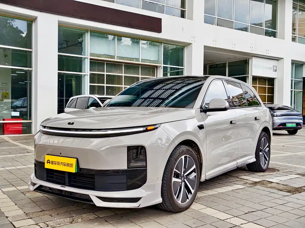 2024 Li Xiang L6 - zdjęcie 1 z 12