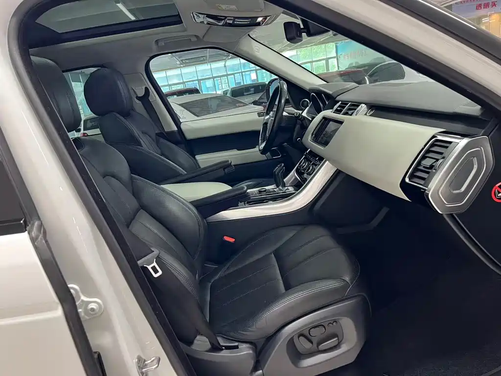 Land Rover Sport — миниатюра 7
