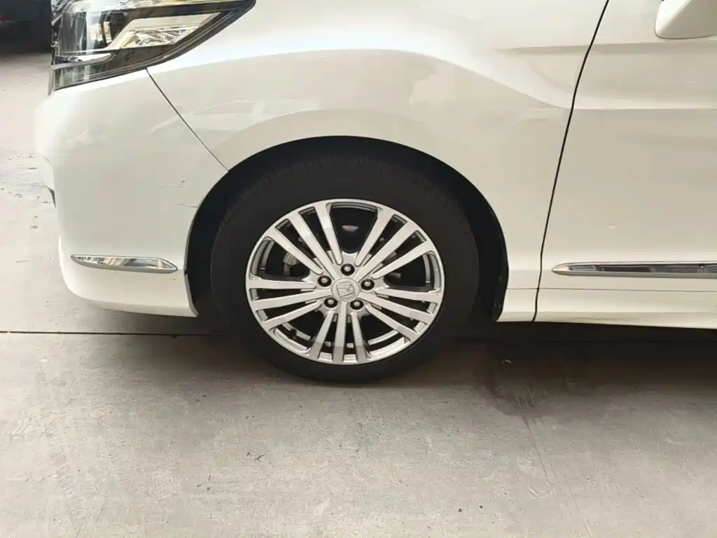 Honda Elysion — миниатюра 23