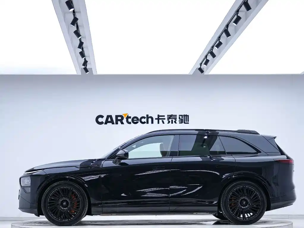 XPeng G9 — миниатюра 2