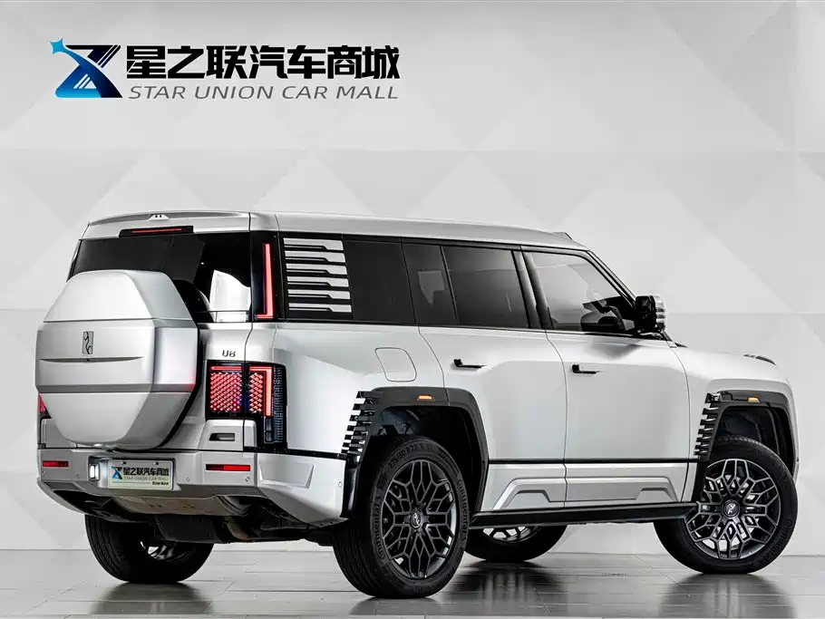 Yangwang Yangwang U8 — миниатюра 6