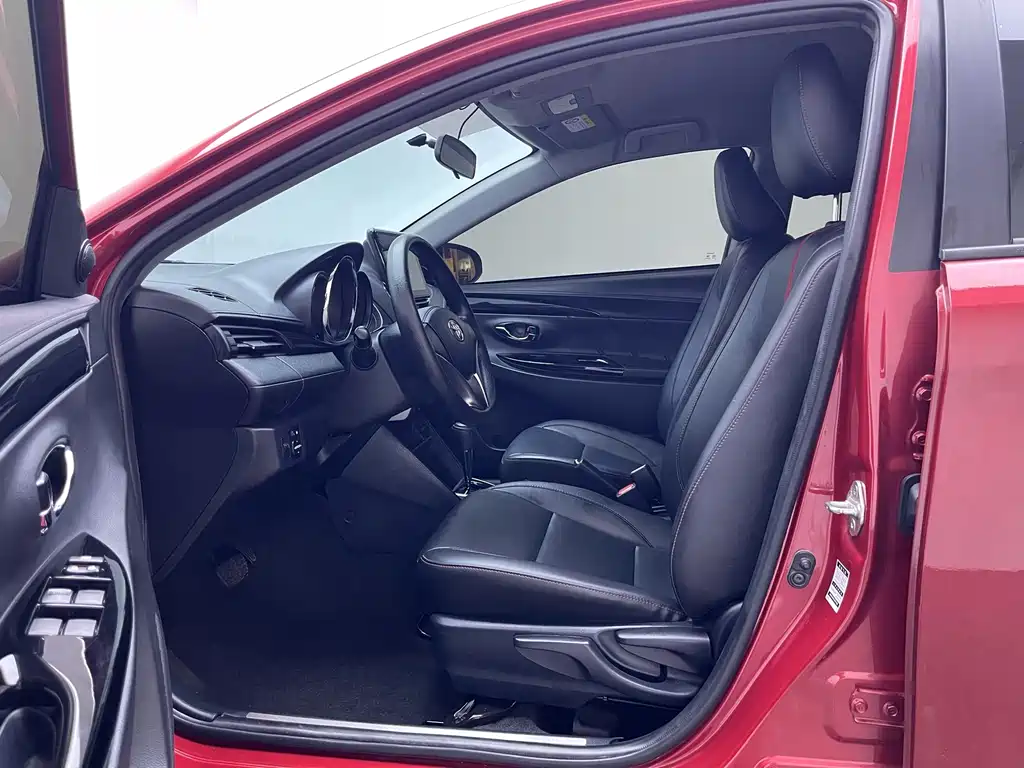 TOYOTA YARIS L ZHIXUAN