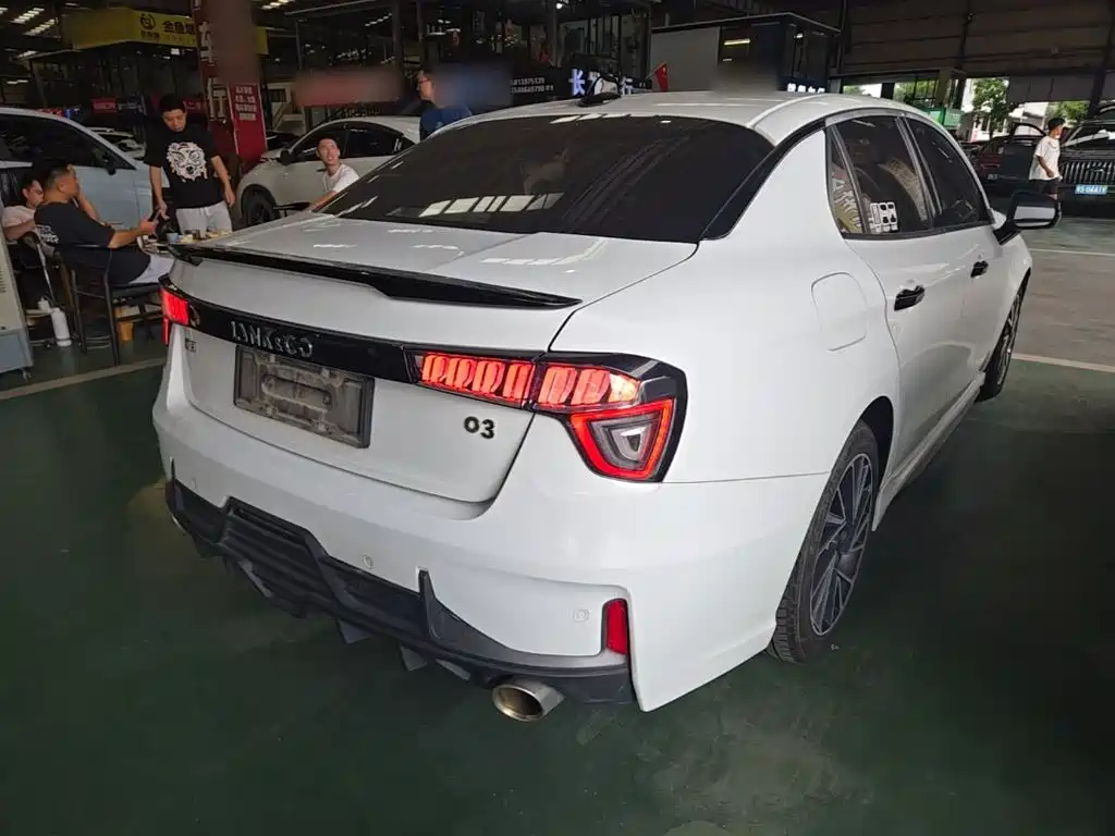 Lynk & Co 03 — миниатюра 7