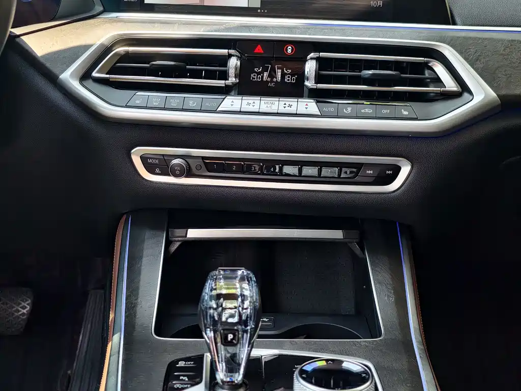 BMW X5 (Import) — миниатюра 10