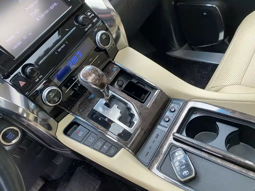 Toyota Alphard — фотографии объявления, Фото 15
